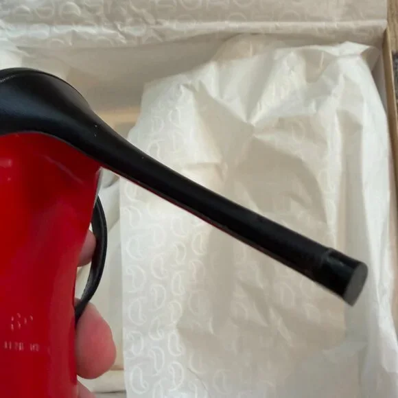 Christian Louboutin Rosa Z Heel – 100mm | Like New | Original Box - Size 39 - Picture 8 of 13